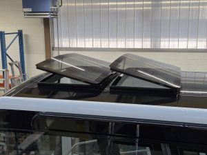 Dokončované vozy lanovky na Petřín v závodě Doppelmayr Group v Oltenu ve Švýcarsku. Foto: DPP - Martin Brejša