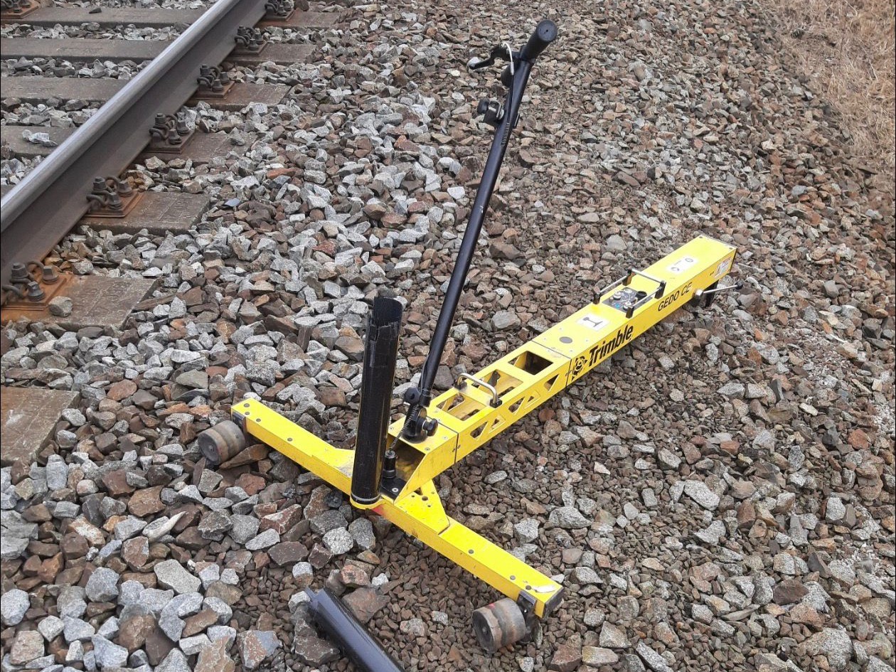 Mimořádnost v úseku Uhersko - Zámrsk. Foto: Hasiči SŽ