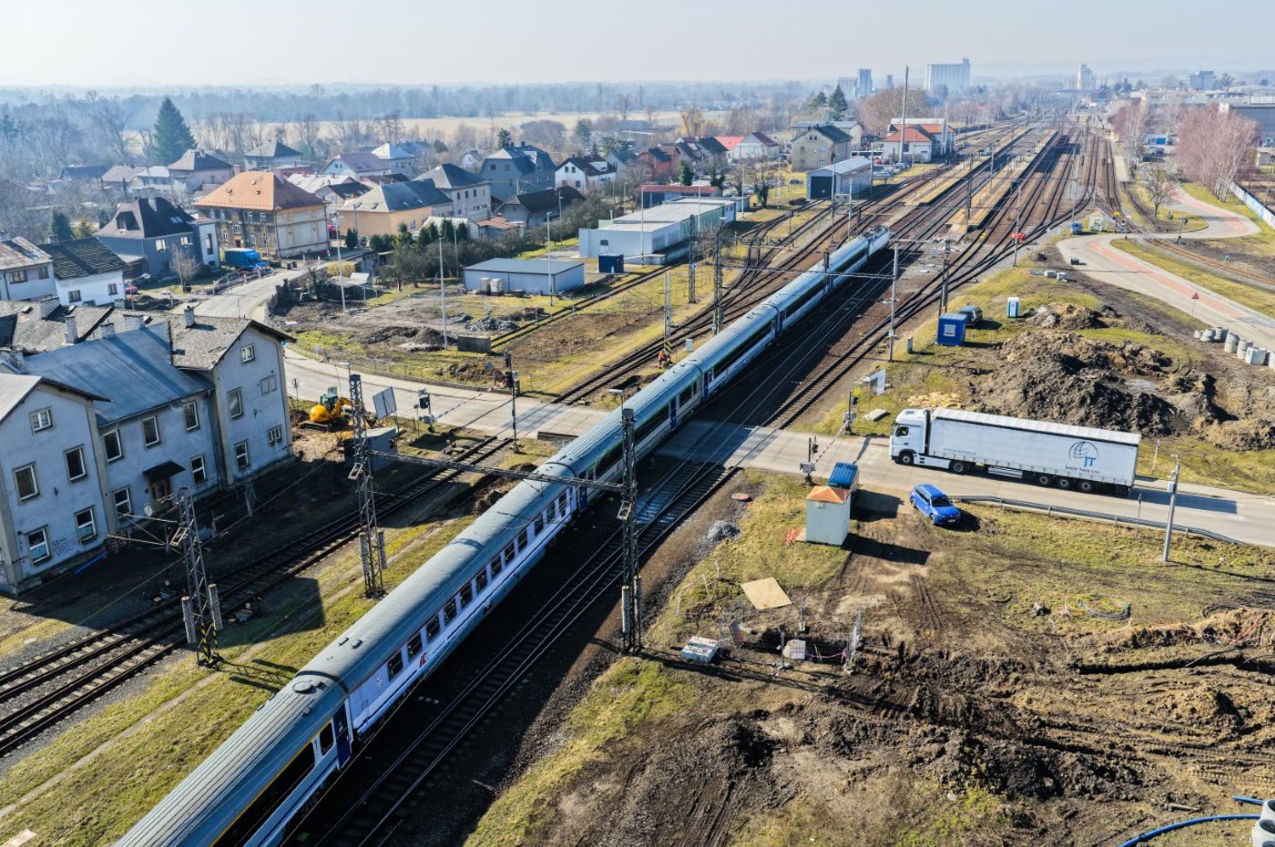 Stavba podjezdu ve Studénce. Zdroj: Správa železnic