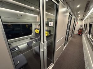 ED250 Pendolino PKP Intercity, kupé Foto: Zdopravy.cz / Vojtěch Očadlý
