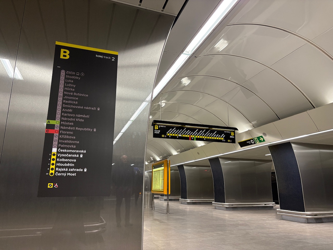 Zrekonstruovaná stanice metra Českomoravská. Foto: Zdopravy.cz / Vojtěch Očadlý