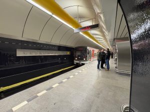 Zrekonstruovaná stanice metra Českomoravská.
Foto: Zdopravy.cz / Vojtěch Očadlý