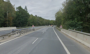 Dálnice D10 mezi Starou Boleslaví a Svémyslicemi před opravami. Foto: ŘSD