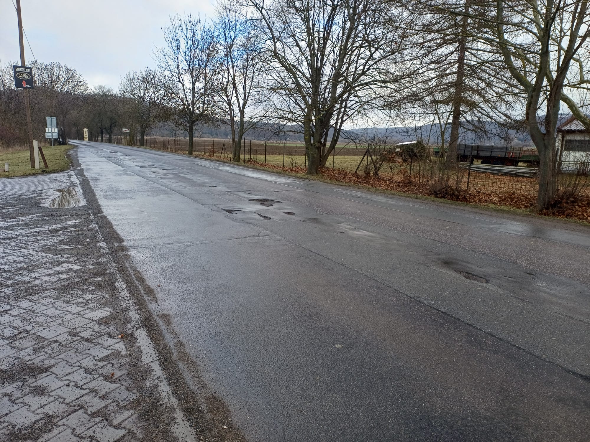 Celá oprava silnice II/115 vyjde na zhruba 114, 6 milionu korun s daní. Foto: KSÚS