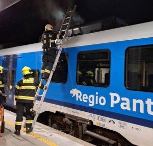 Hašení jednotky RegioPanter v Jaroměři. Foto: Městská policie Jaroměř